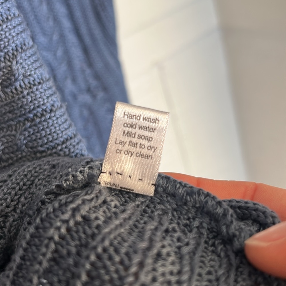 Peruvian Connection Blue Knit Pima Cotton Sweater size Small, like new - Picture 5 of 8